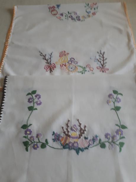 Vyšívané veĺkonočné prestieranie, 