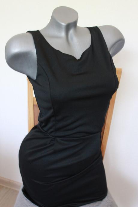 Saty s holym chrbtom, xs