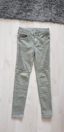 Nohavice č.140, 140