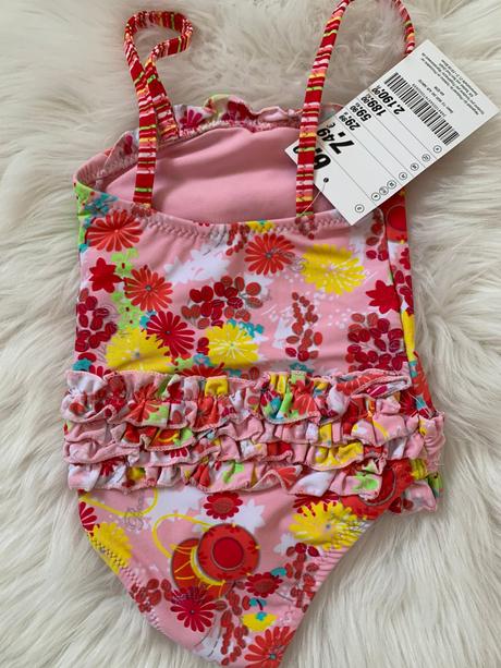 Nové kvetinkové plavky, okay,92