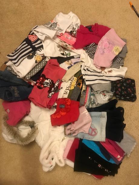 Obrovský balík krásneho značkového oblečenia, 104–116