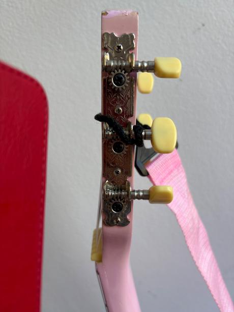 Detska gitara, 