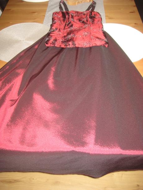 Spoločenské šaty a bolerko, m