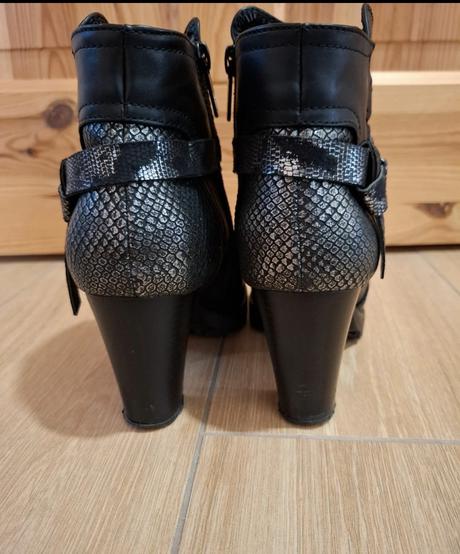 Dámske jarné topánky vel. 38 - 2 páry, 38