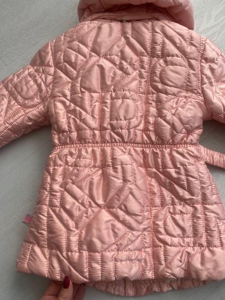 Tepla bunda, dkny,86