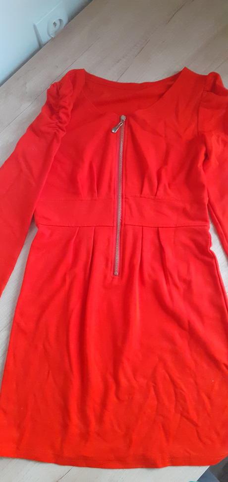 Šaty so zipsom vpredu, s