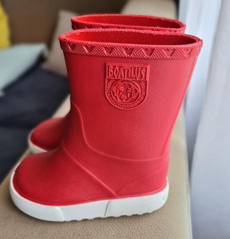 Gumáky boatilus, 21