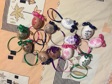 Veľkonočné vajíčka s ľudovým motívom,