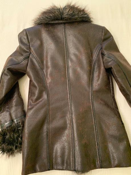 Kožušinovy kabatik texhal, m