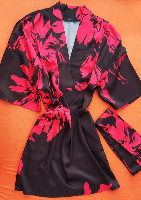 Saténové šaty, chantall,38