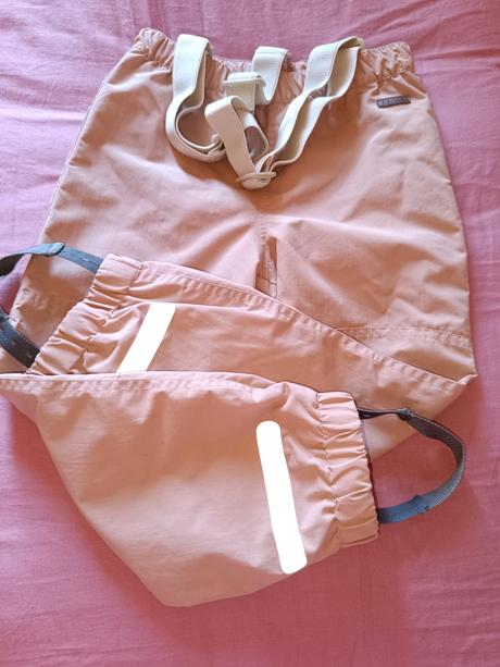 Nohavice do dažďa, newbie,116