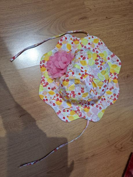 Rôzne čiapky (veľkosť 98), 52