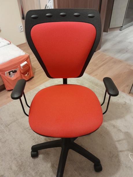 Predám detskú stoličku, 