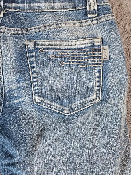 Trojštvrťové rifle, 36