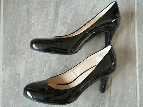 Čierne lakovky, v39, vd25cm, pohodlné, 39