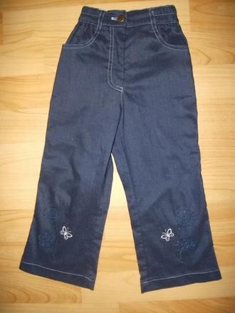 Nohavice na 4-5  rokov, 104