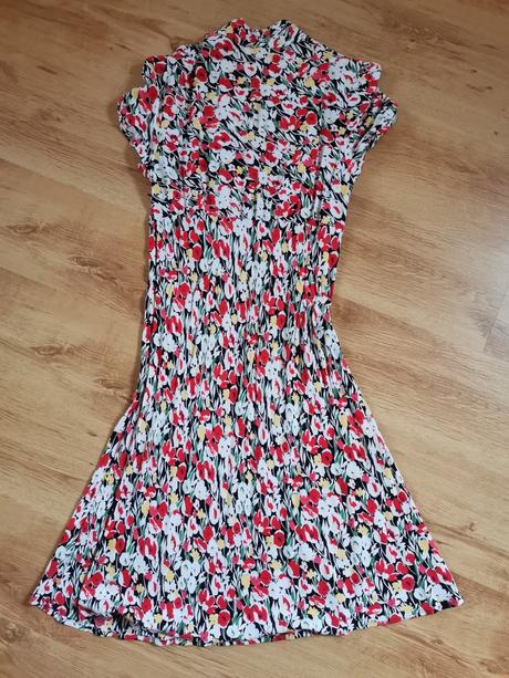Šaty na leto, kvetinové, m