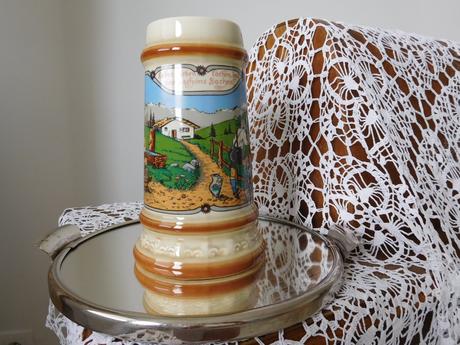 Korbel-keramika v ľudovom motíve,, 