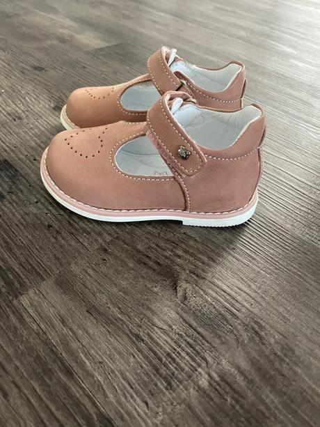 Poltopánky pre dievčatko, lasocki,22