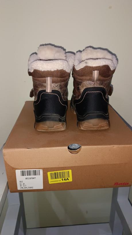 Zimne topanky, baťa,30
