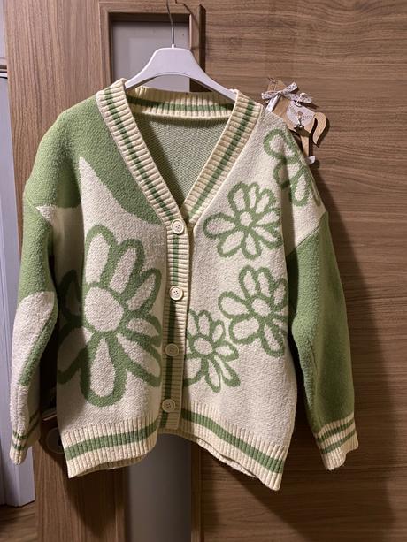 Hrubý sveter veľ.s/m, m