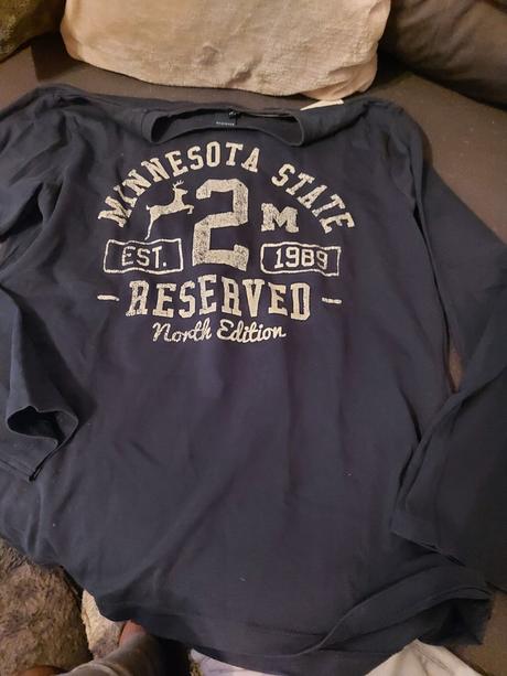 Tricko, reserved,164