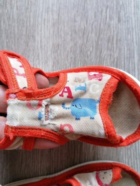 Papučky uni, rak,22