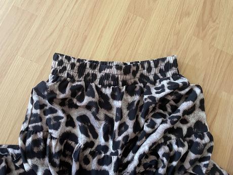 Sukna na gumu, 38 / m