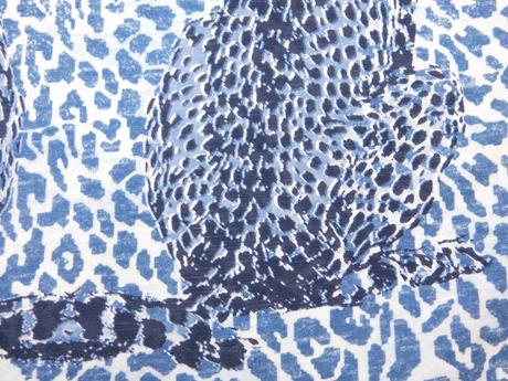 Velmi pekny trendy sveter, 38