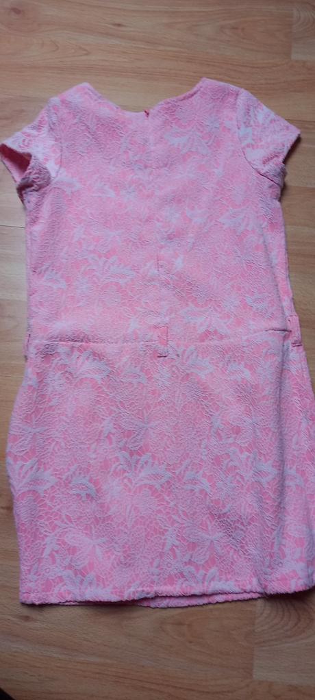 Slavnostne saty, reserved,128