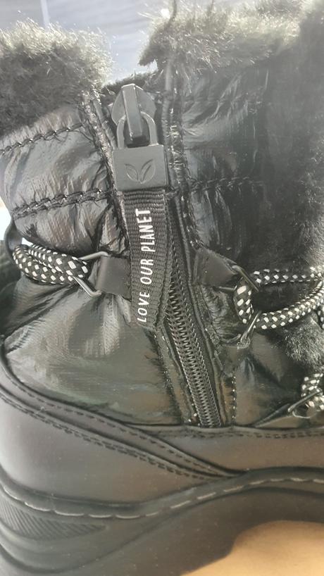 Krásne čižmičky, 37