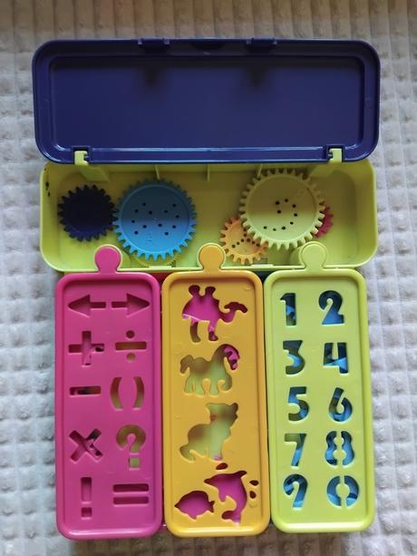 Obkreslovacie sablony, spirograf,