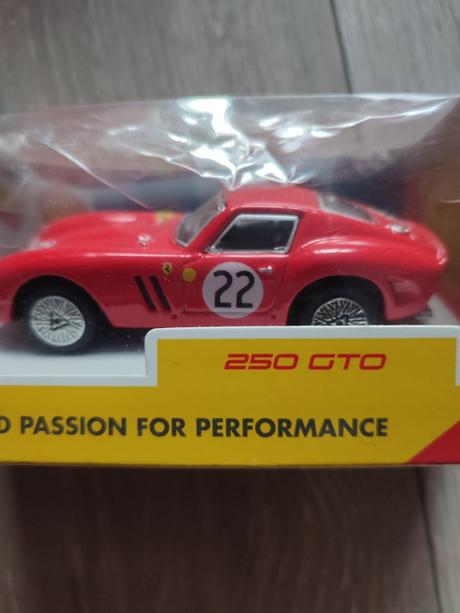 Predám hračky motorky a auto, 