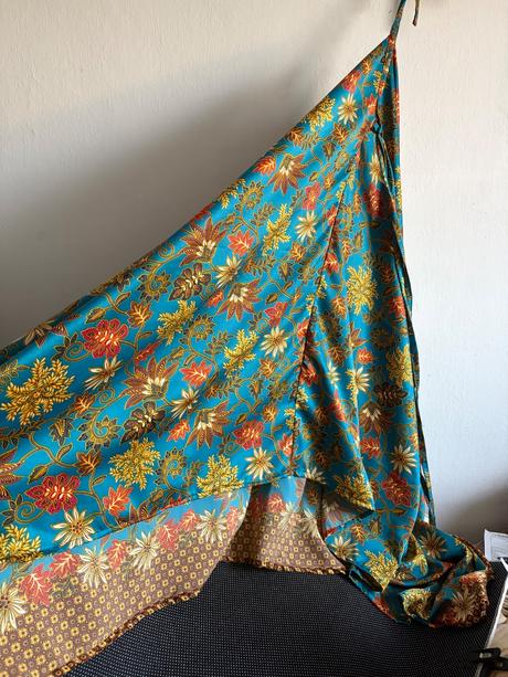 Hodvabne kvetovane boho saty z indonezie kvalitna,