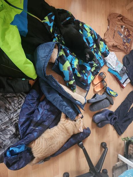 Veľký balík oblečenia pre chlapca 134-140, 140–152