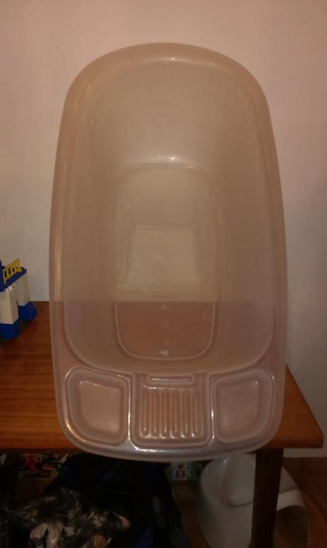 Väčšia tvarovaná vanička cam, 