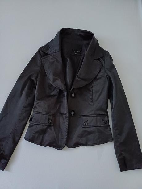 Čierne sako, amisu,34