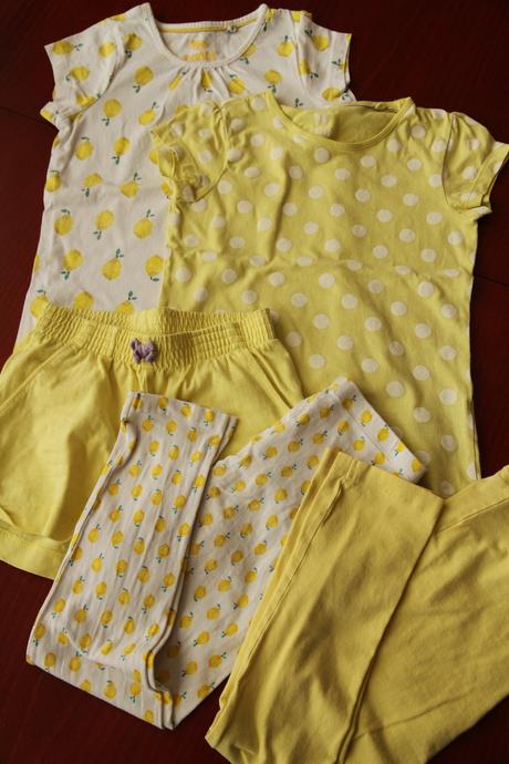 Suknička + tričká a pridám legínky, benetton,110