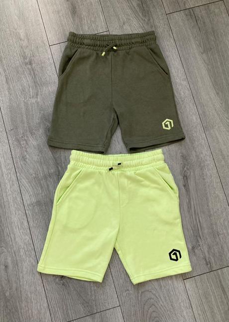 2x šortky veľ. 122, f&f,122