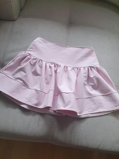 Predám sukňu veľ. s, s
