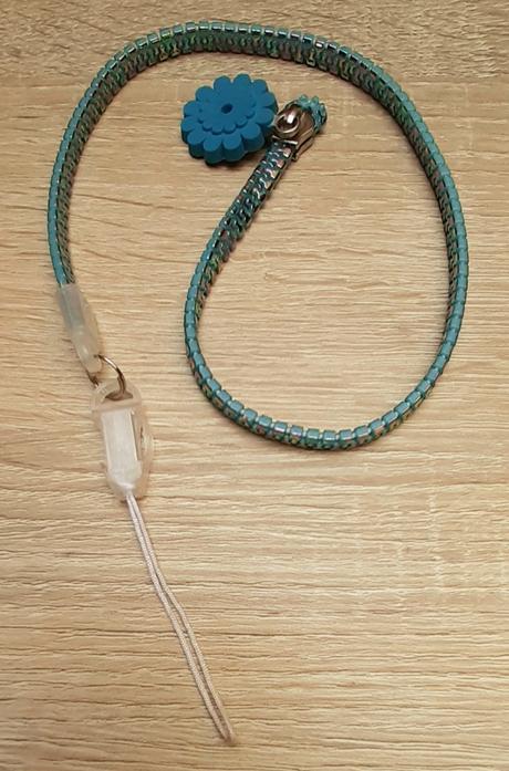 Šnúrka na krk,