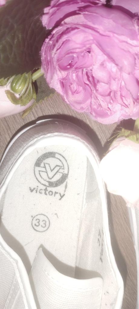 Biele tenisky, victory,33