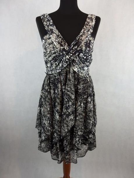 Luxusné elegantné šaty, 42