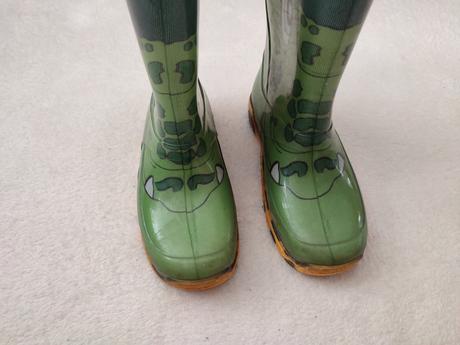 Gumené čižmy, 32