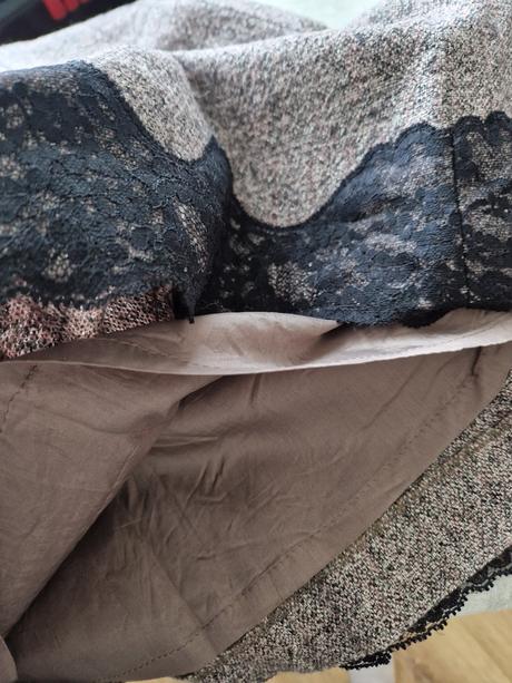 Tvídová áčková sukňa s krajkou xs, xs