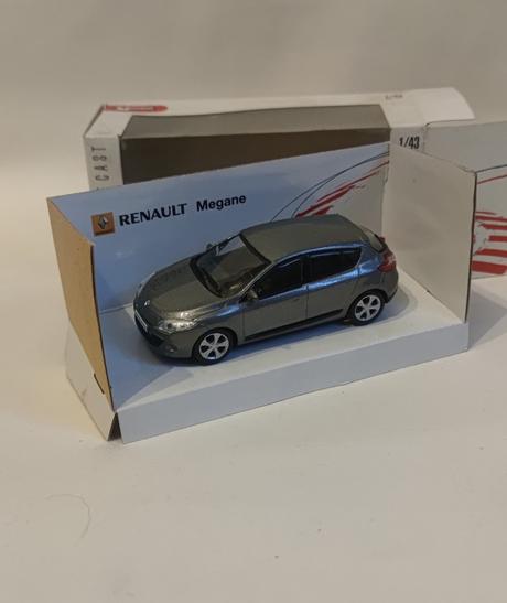 Model auta renault megane, 