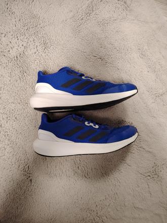 Botasky, adidas,37