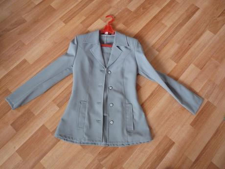 Kostýmik veľkosti 34 (orientačne), xs