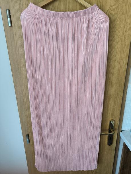 Dámska sukňa amisu, v.38 - iba vyskúšaná, amisu,38