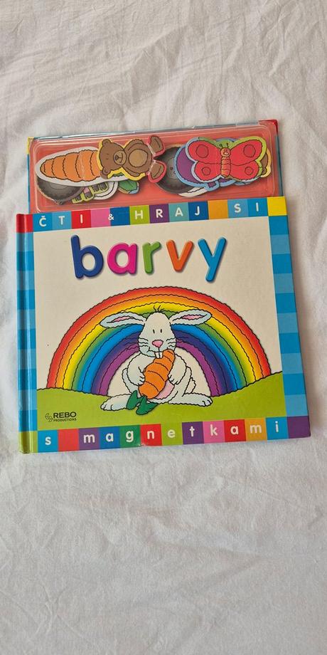 Magnetická knižka barvy a magnetická hra autá, 